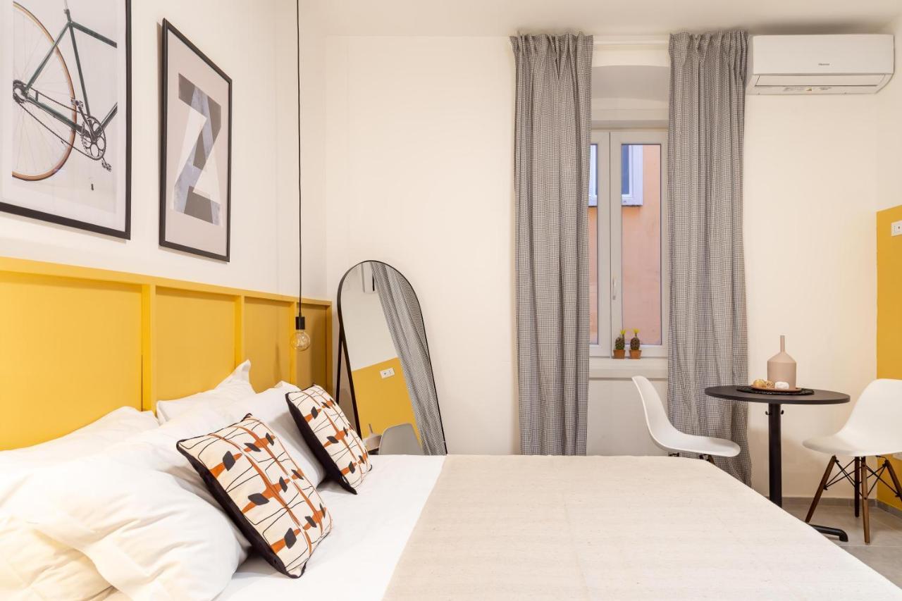 Tiny Cozy Studio In The City Center Trieste Exterior photo
